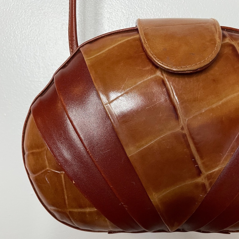 ❌ SOLD! Vintage tan leather box bag with strap! - Picture 3 of 13